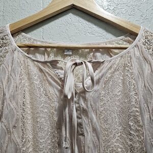 ROZ & ALI cream shirt